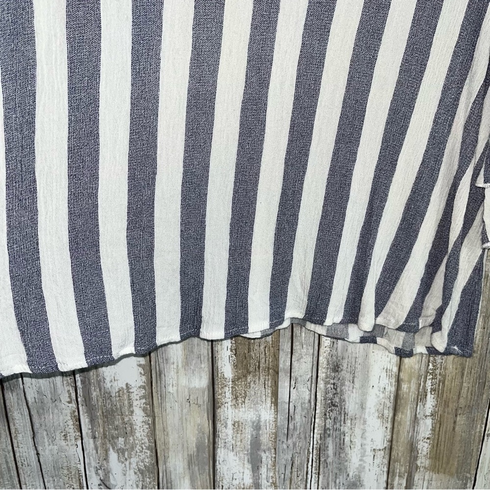 Oddy Stripe Ruffle Sleeve Blouse - Picture 5 of 7